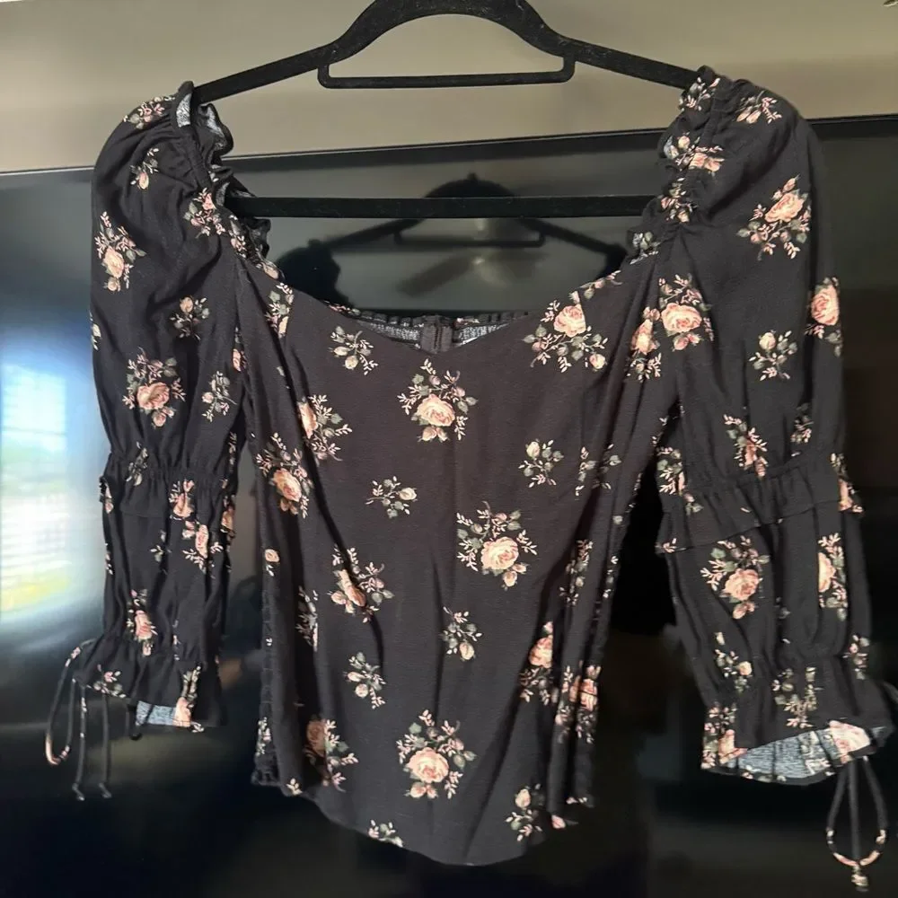 Reformation Nina Black Floral Smocked Puff Sleeve Blouse Top